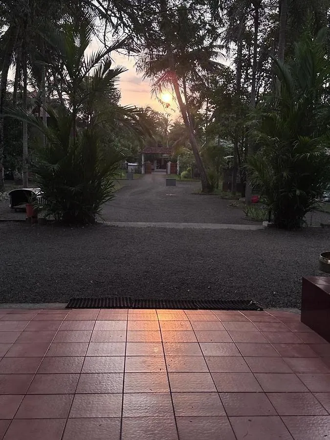 קומרקום Babira Brookside Heritage Resort 0*,  הודו
