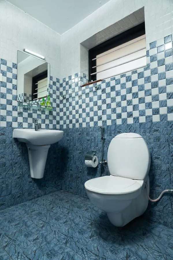 בית אירוח קומרקום Babira Brookside Heritage Resort הודו